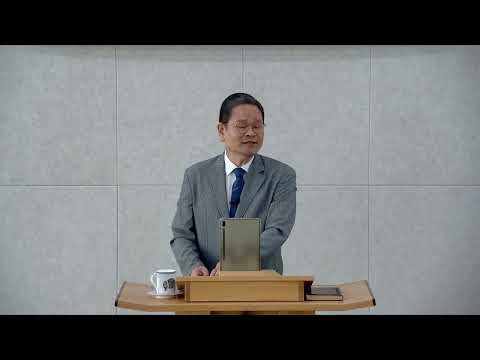 영광과 존귀로 관을 쓰신 예수님